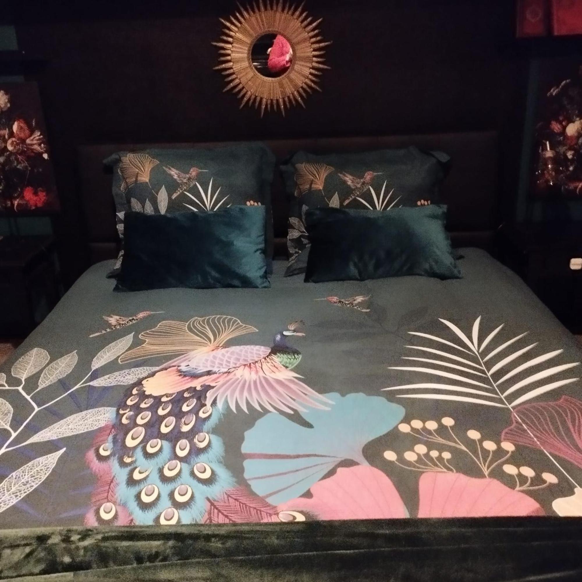 Les Nuits Victoriennes Bed & Breakfast Saint-Germain-du-Corbeis Room photo